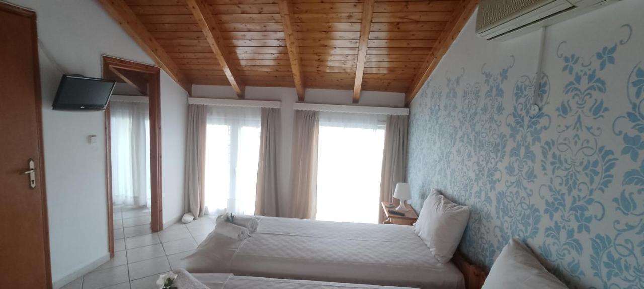Chloe Attic Villa Agia Efimia Buitenkant foto